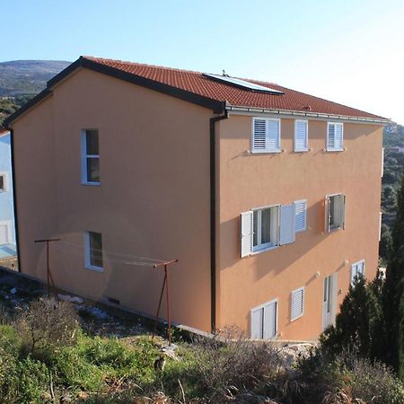 Apartments With A Parking Space Seget Vranjica, Trogir - 8507 المظهر الخارجي الصورة