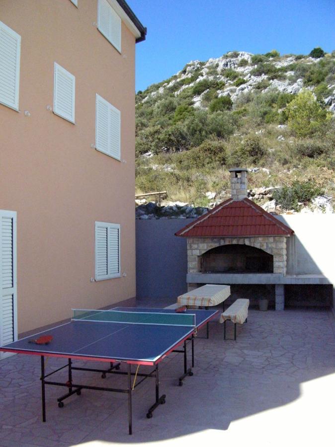 Apartments With A Parking Space Seget Vranjica, Trogir - 8507 المظهر الخارجي الصورة