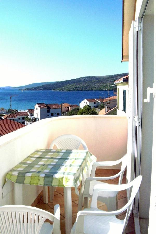 Apartments With A Parking Space Seget Vranjica, Trogir - 8507 المظهر الخارجي الصورة