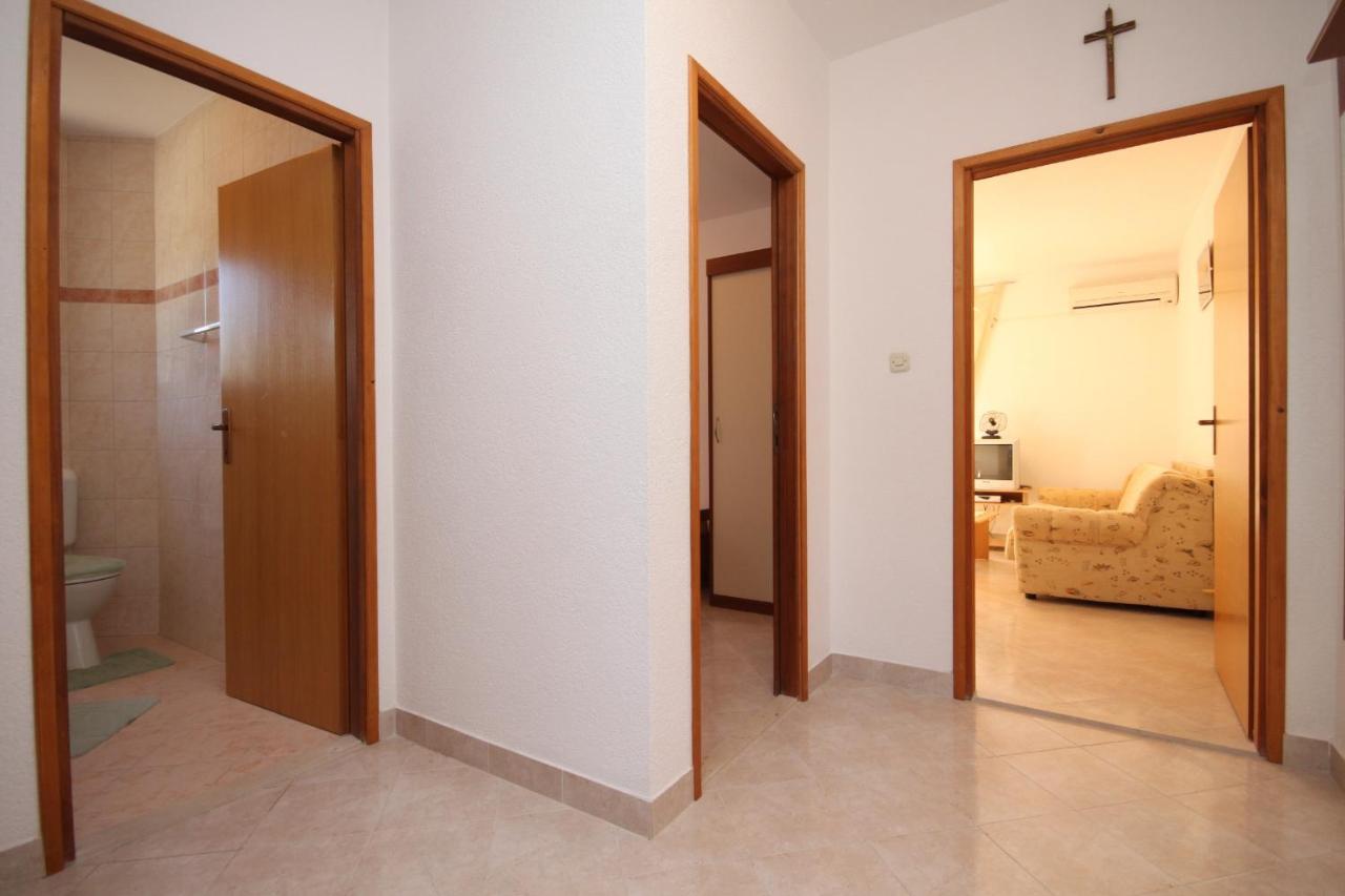 Apartments With A Parking Space Seget Vranjica, Trogir - 8507 المظهر الخارجي الصورة