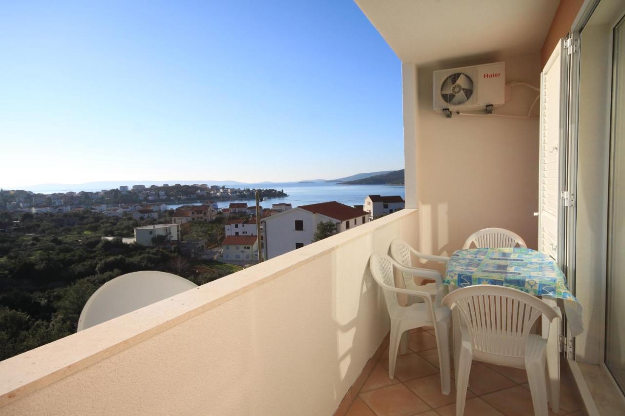 Apartments With A Parking Space Seget Vranjica, Trogir - 8507 المظهر الخارجي الصورة