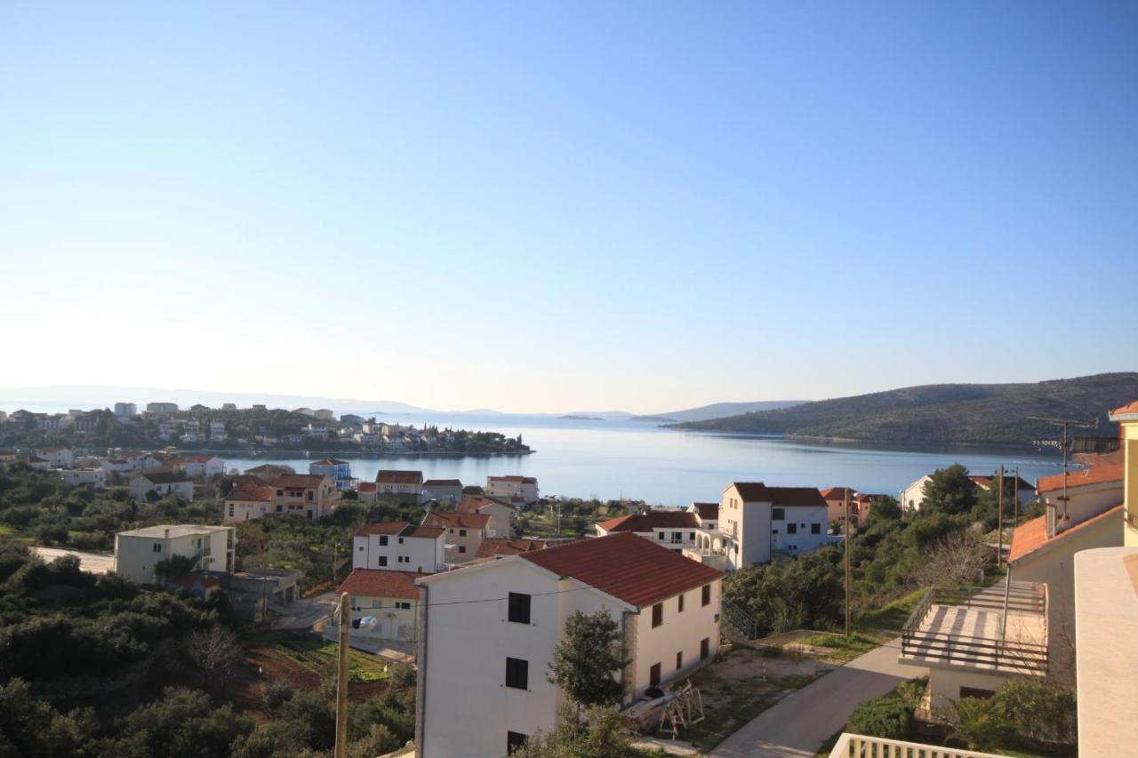 Apartments With A Parking Space Seget Vranjica, Trogir - 8507 المظهر الخارجي الصورة