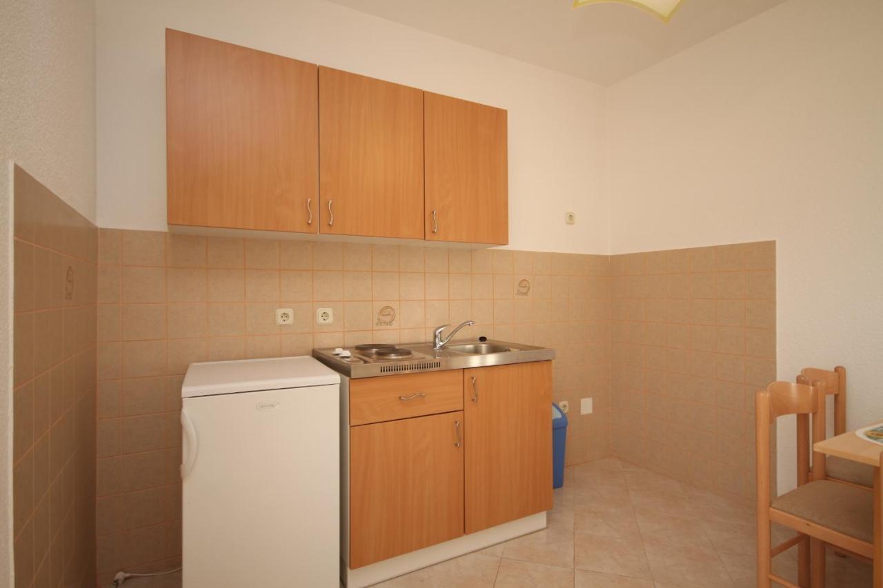 Apartments With A Parking Space Seget Vranjica, Trogir - 8507 المظهر الخارجي الصورة